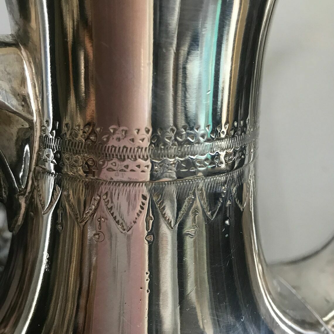 Antique Silver Plated Teapot / Engraved Coffee Pot. 1800's. Downton Abbey. Shabby Chic. photo vinterior