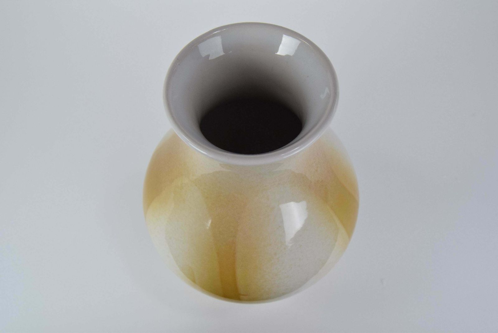 Mid Century Design Vase By Ditmar Urbach, Collection Julie, 1964. photo vinterior