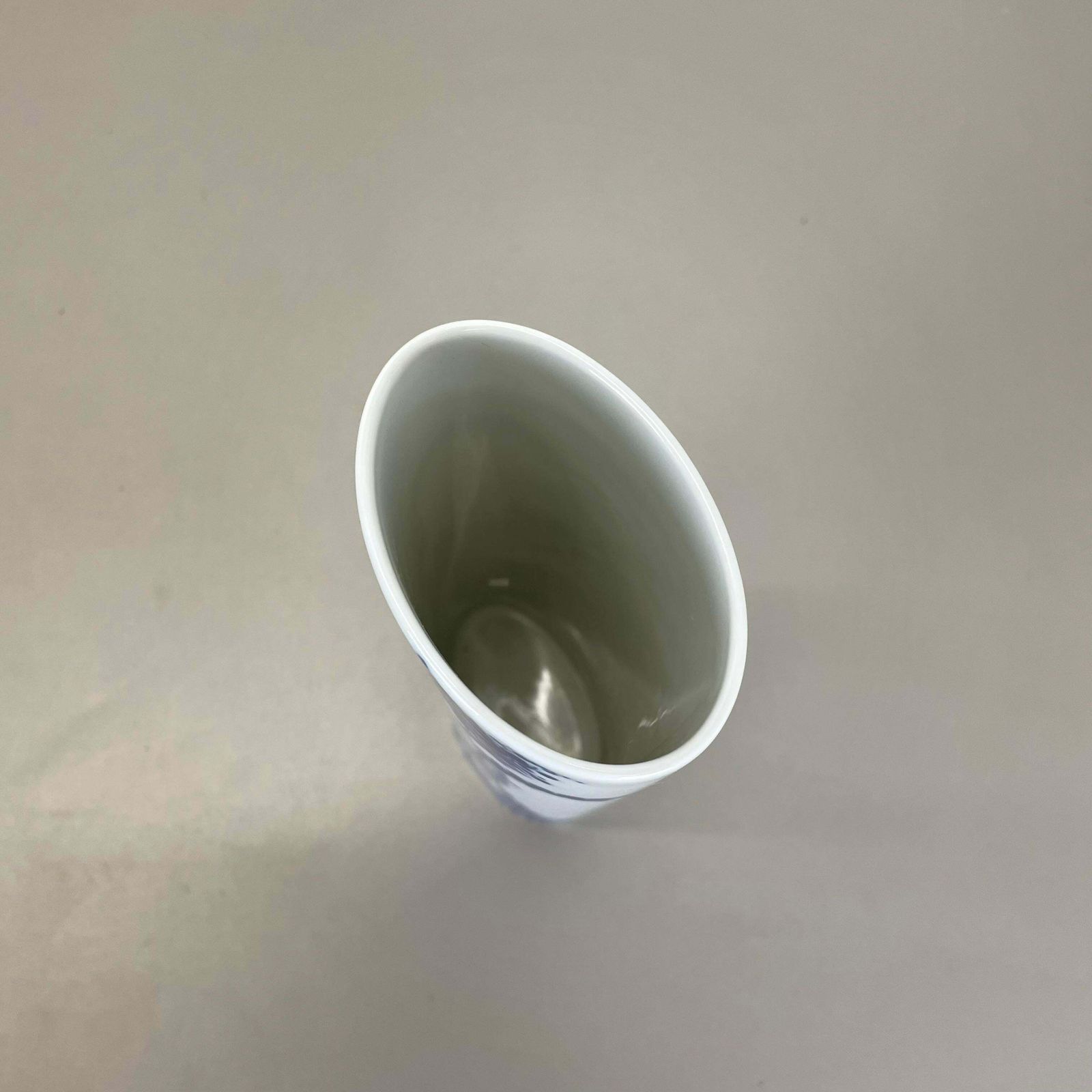photo vinterior Op Art Porcelain Vase By Björn Wiinblad For Rosenthal Studio Line Germany, 1970s