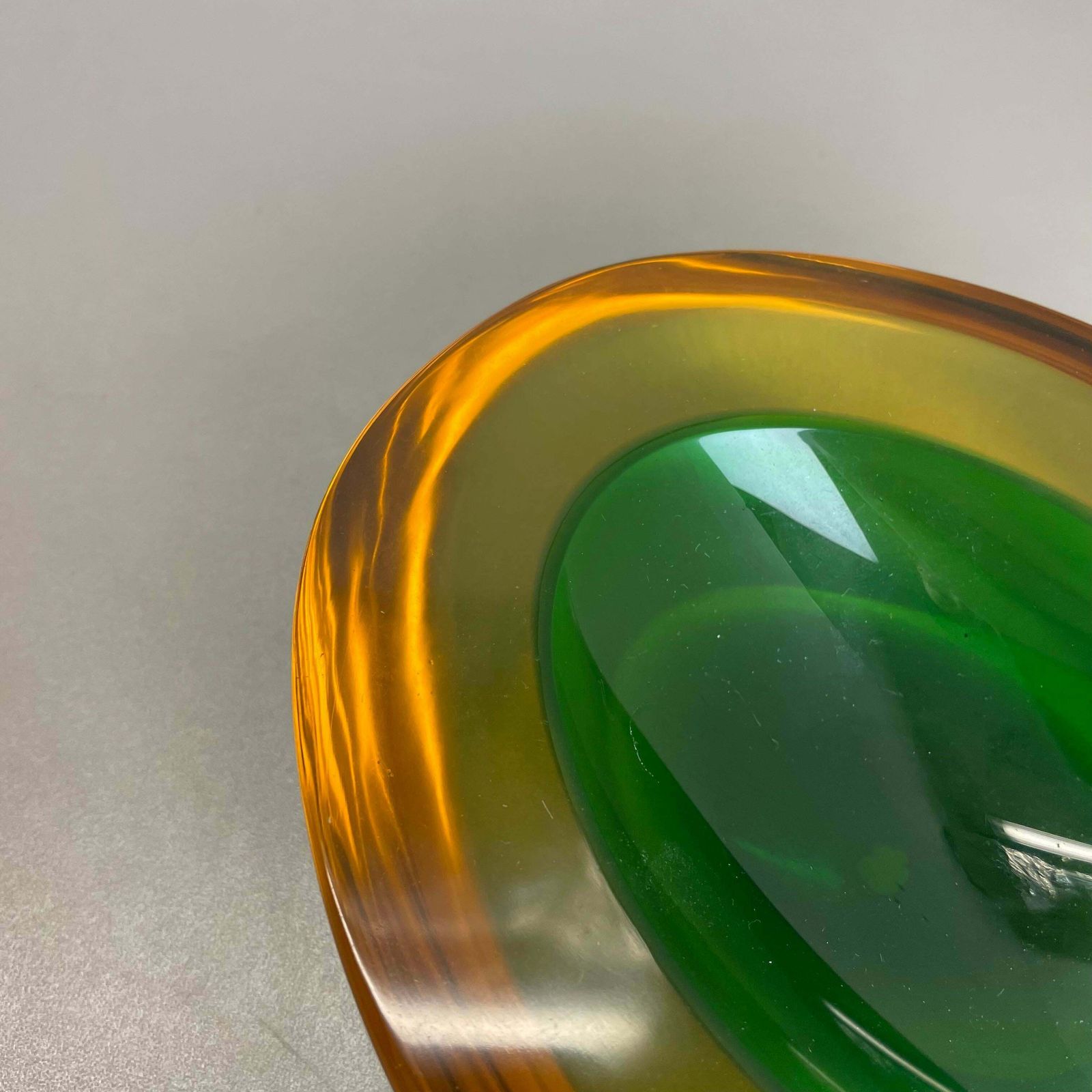 Heavy 1.5kg Glass "Green Yellow" Bowl Element Shell Ashtray Murano Italy, 1970s photo vintage