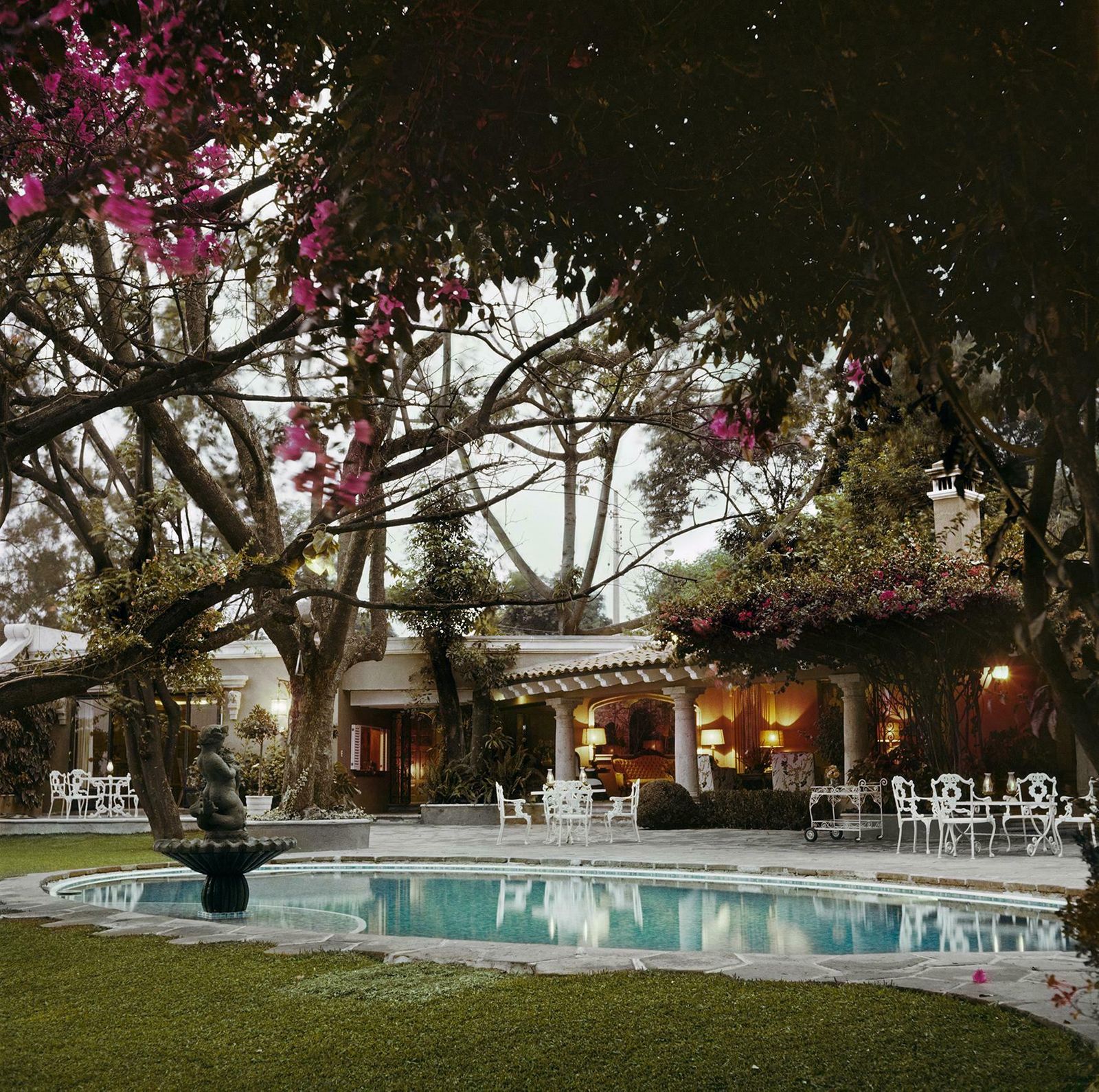 Bermuda Style By Slim Aarons
