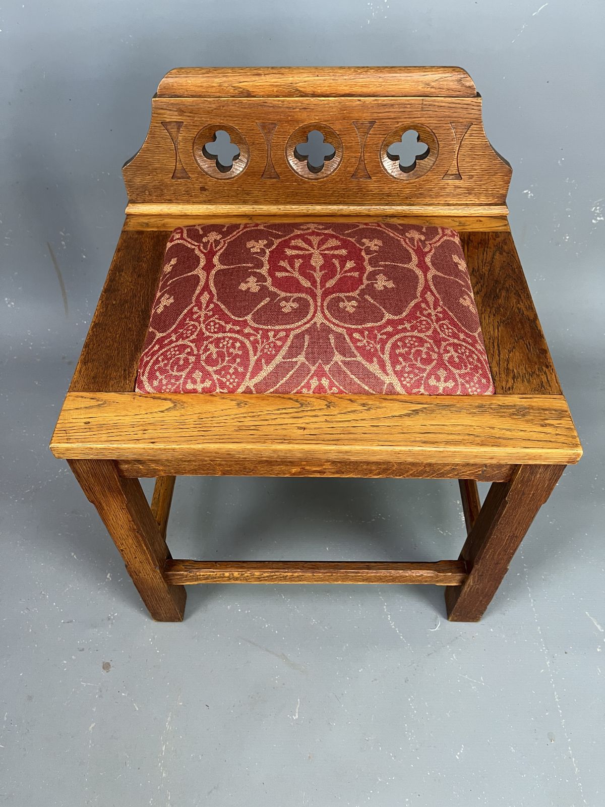 Set Of 3 Gothic Revival Hall Seats photo vinterior