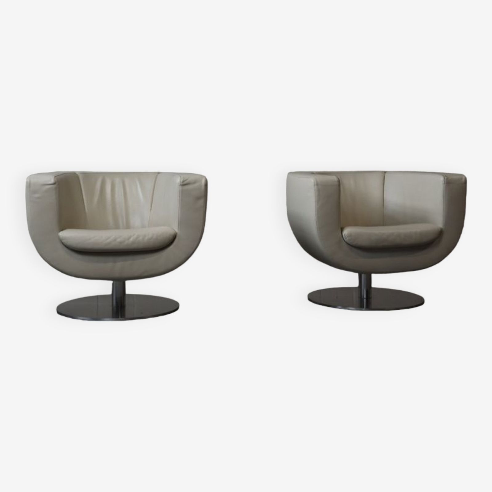 B&B Italia "Tulip" Leather Armchairs Designed By Jeffrey Bernett In 2000