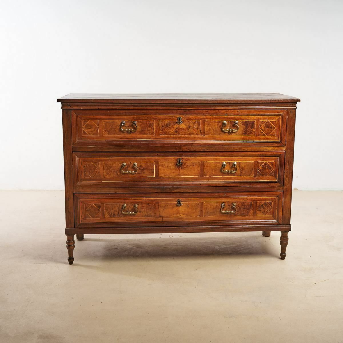 Threaded Chests Of Drawers And Drawers photo furniture