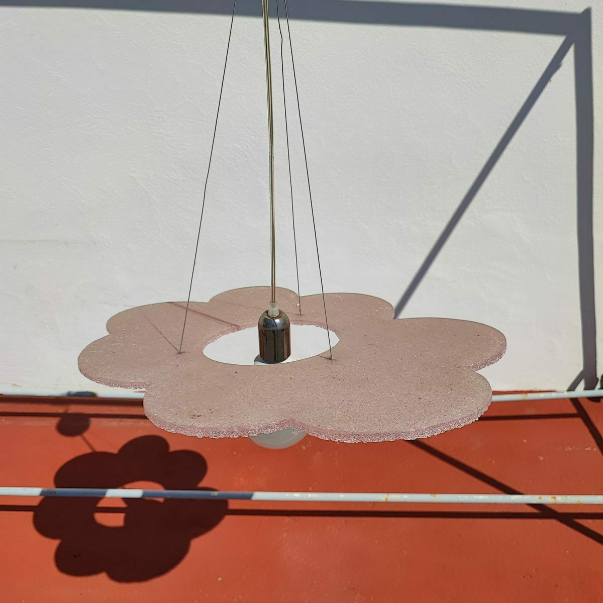 Pop Art Chandelier In The Shape Of A Flower In Vintage Resin photo 369.0