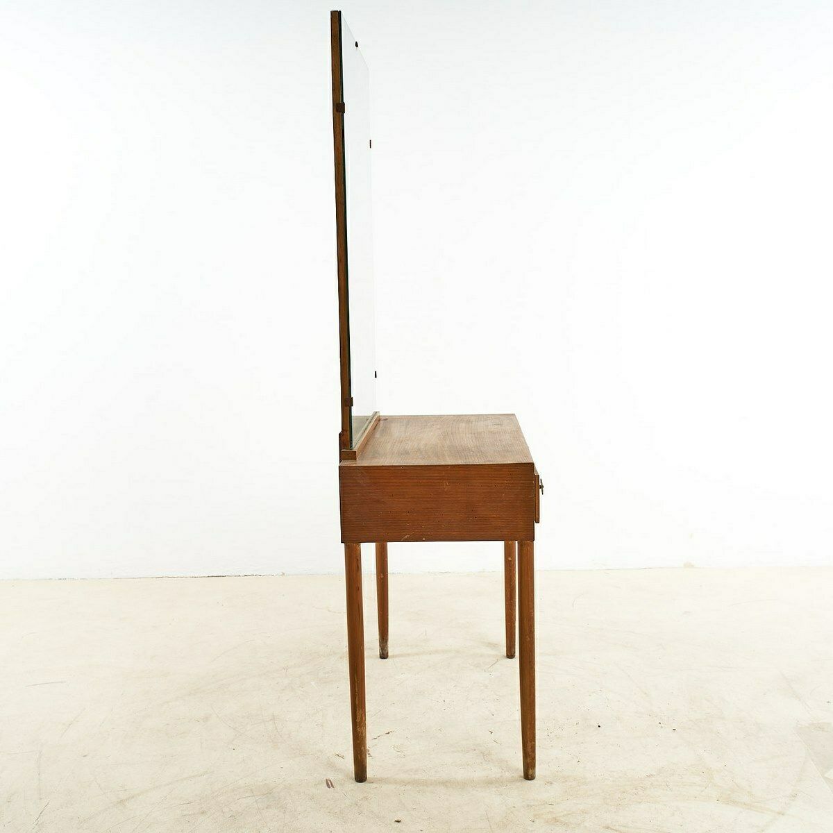 Console With Mirror photo furniture
