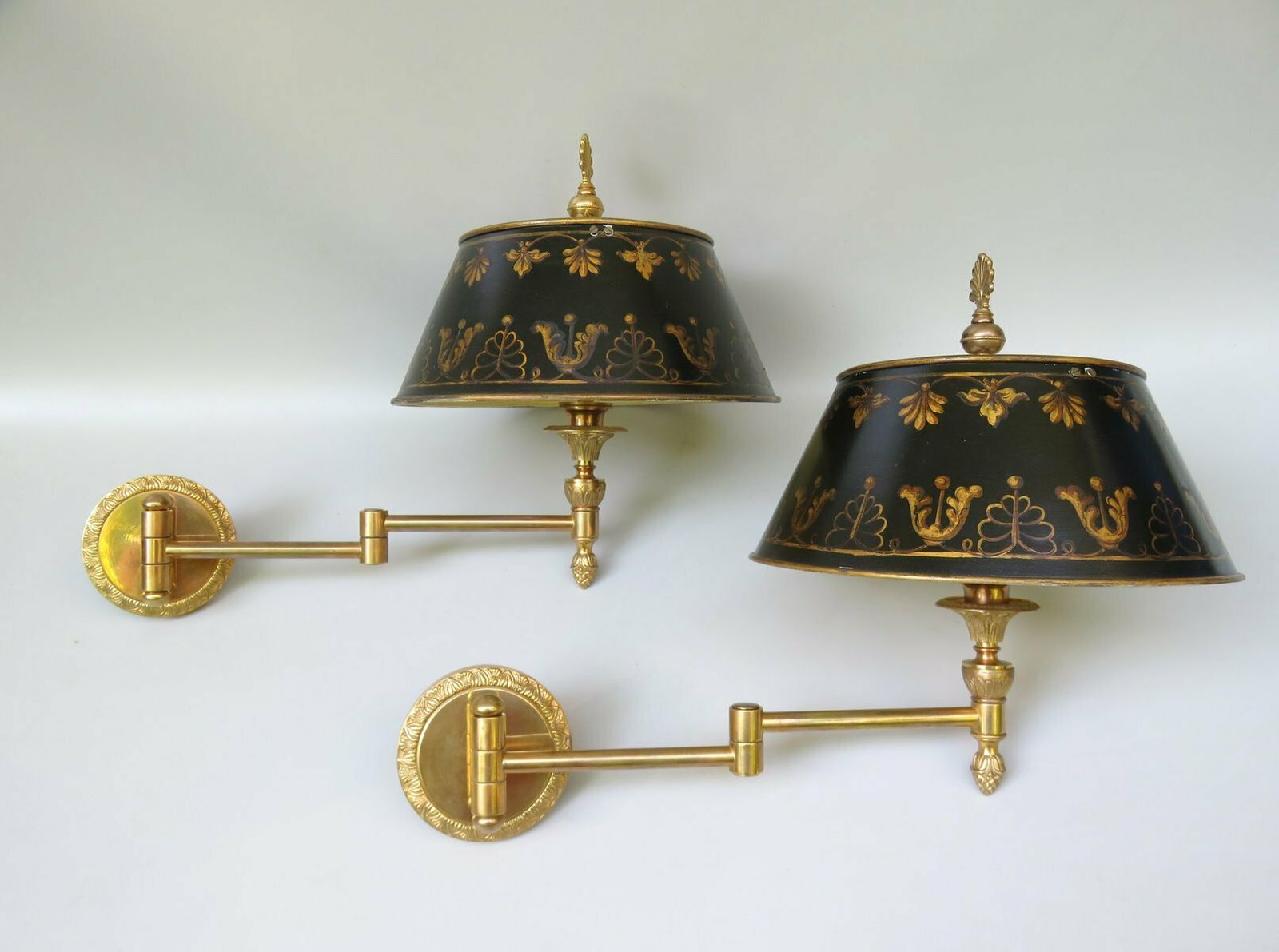 Extraordinary Wall Lights Bouillotte In Bronze Gilded, France, 1970s, Set Of 2