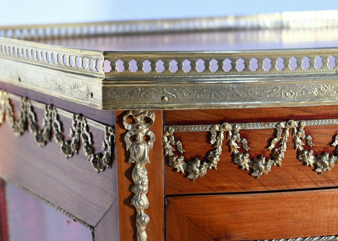 Small Showcase In Light Cherry, Louis XV/Louis XVI Transition – Early 20th Century photo vintage