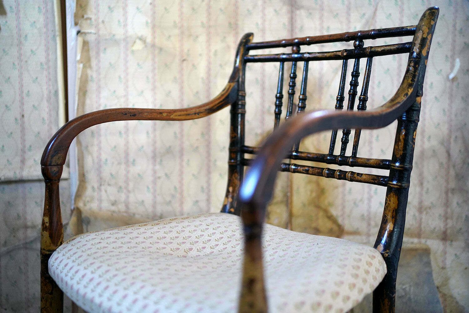 A Regency Period Lacquered Faux Bamboo Armchair C.1820 25 photo Furniture