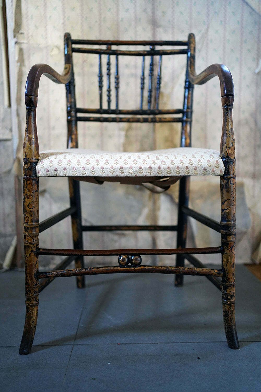 A Regency Period Lacquered Faux Bamboo Armchair C.1820 25 photo vinterior
