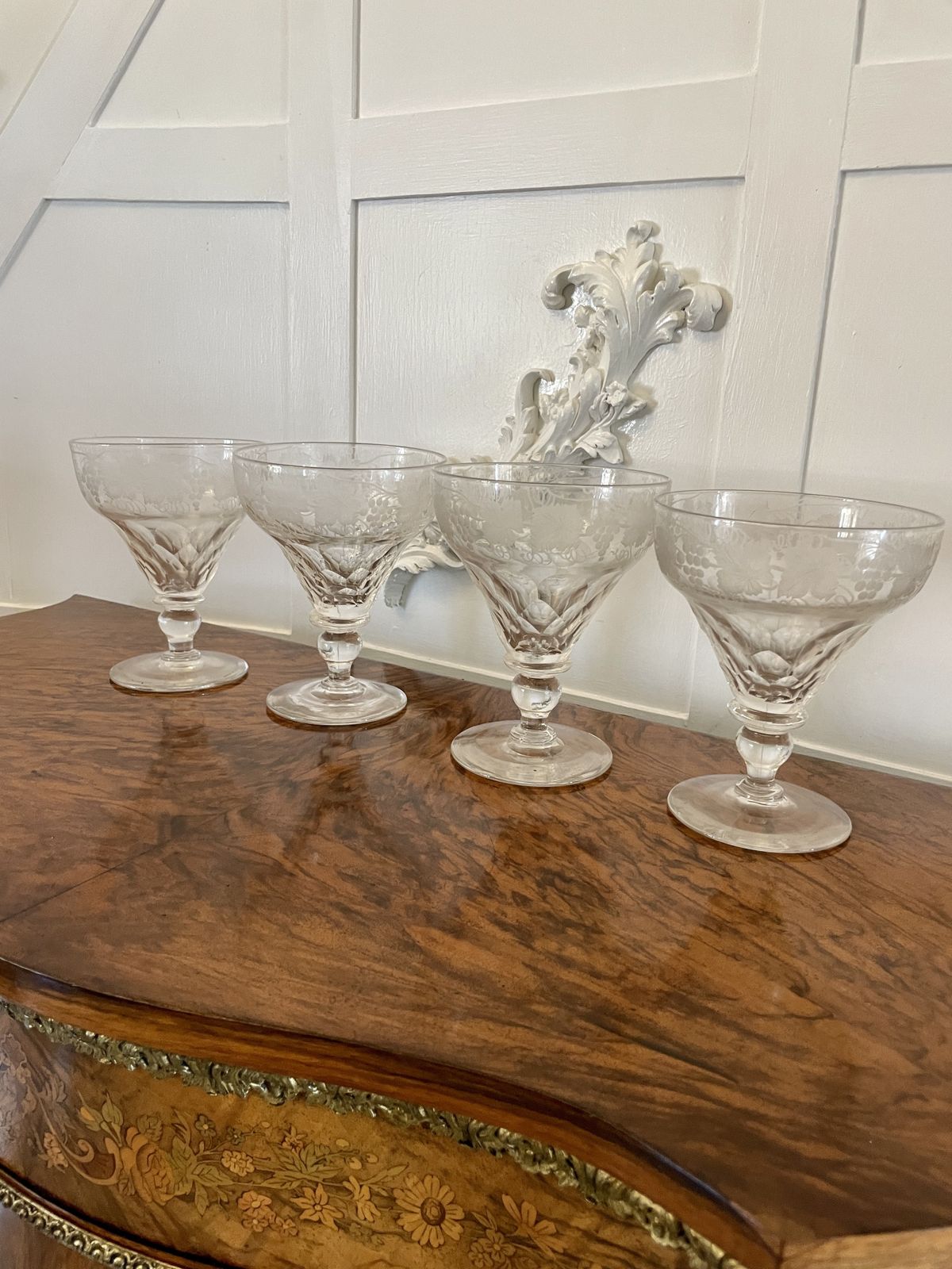 Unusual Large Set Of 4 Antique 19th Century Quality Engraved Glasses photo vinterior
