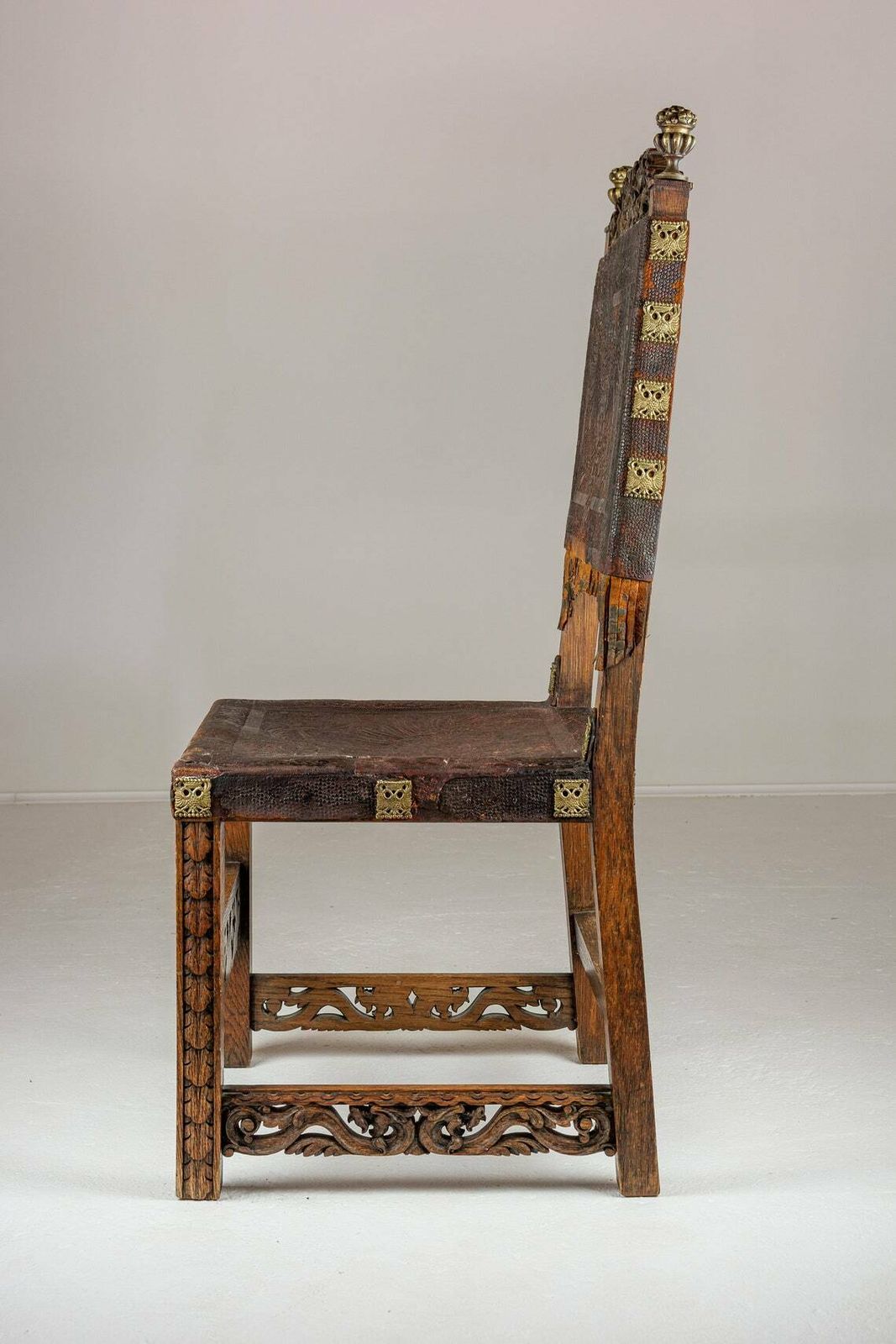 Carved Walnut And Leather Spanish Throne Chair 19th Century photo Furniture