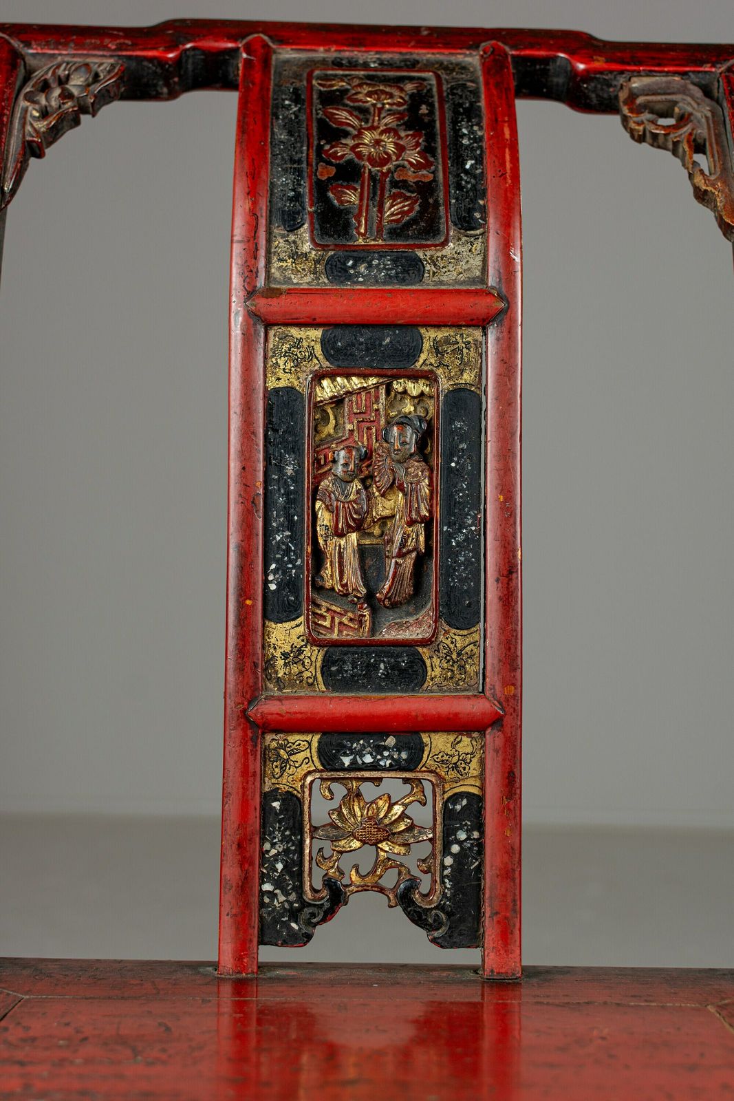 photo furniture Pair Of 19th Century Chinese Red Lacquer And Gilt Wedding Chairs. Hallway Chairs.