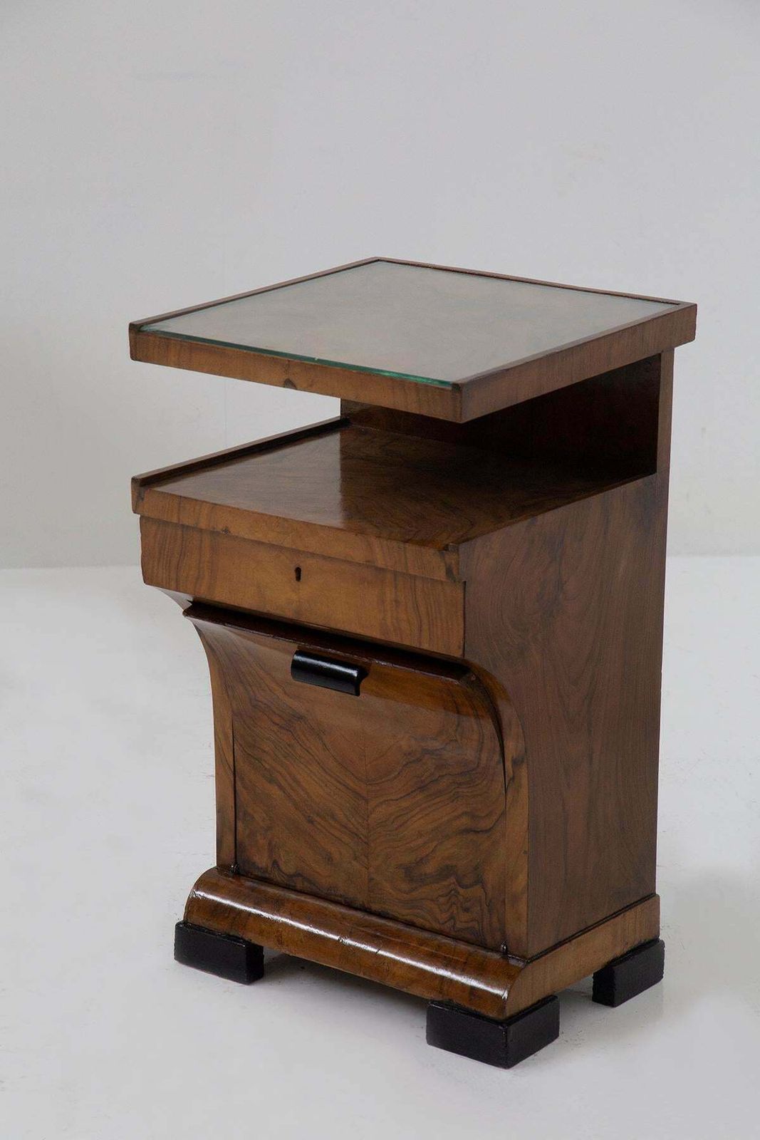 Pair Of Italian Art Deco Bedside Tables In Briarwood photo for sale