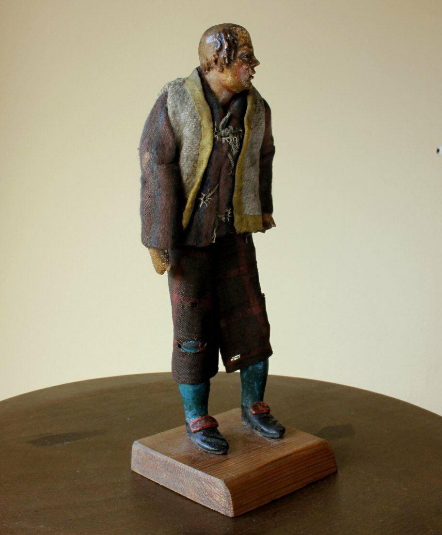 Antique Neapolitan Nativity Clay Shepherd Crib Figure. 19th Century. photo vinterior