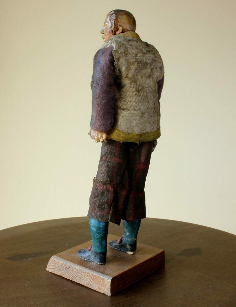 310.0 Antique Neapolitan Nativity Clay Shepherd Crib Figure. 19th Century. photo