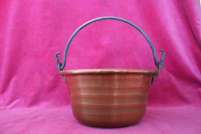 photo furniture Antique Quality French Hammered Copper Pot/Planter/Jam 18th C 30 X 13 Cm