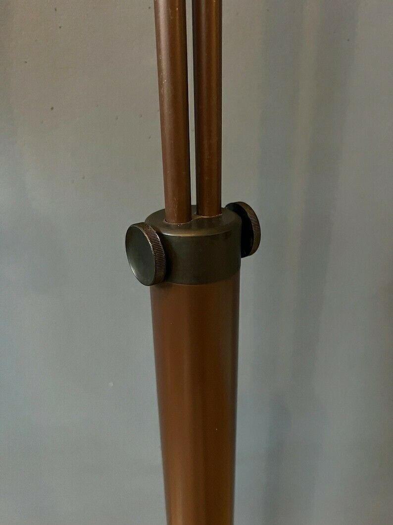 photo furniture Mid Century Bruine Gepo Double Arc Cone Vloerlamp