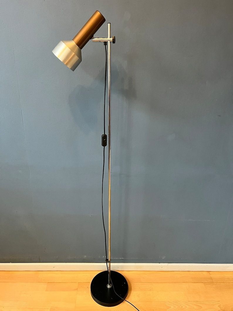 Adjustable Mid Century Floor Lamp photo vinterior