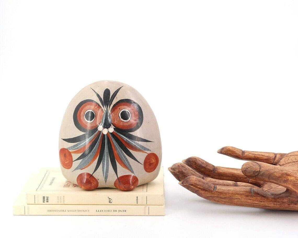 Mexican Ceramic Owl Sculpture Signed V Silva Mexico, 1970s / Terracotta, Art, Boho Chic, Mexico, Pottery, Folk, Terracot photo for sale