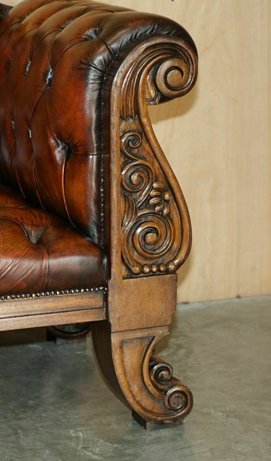 Huge Ornately Carved Antique Fully Restored Chesterfield King / Queens Armchair photo vinterior