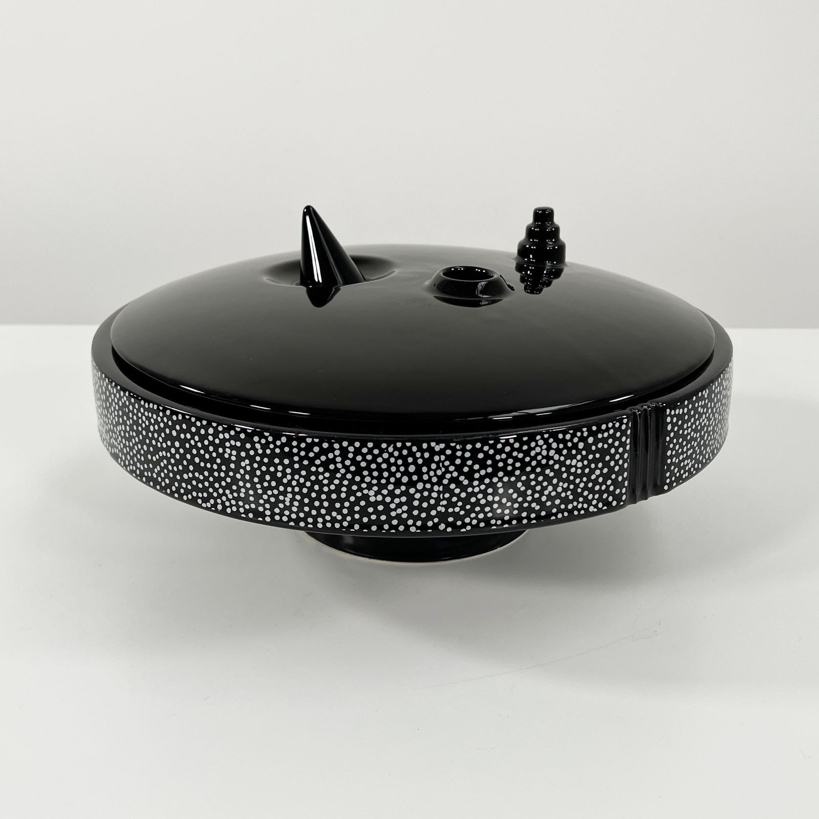Postmodern Vase In Ceramic By L. Saccardo & M. Materassi For Mas Italy, 1980s photo furniture