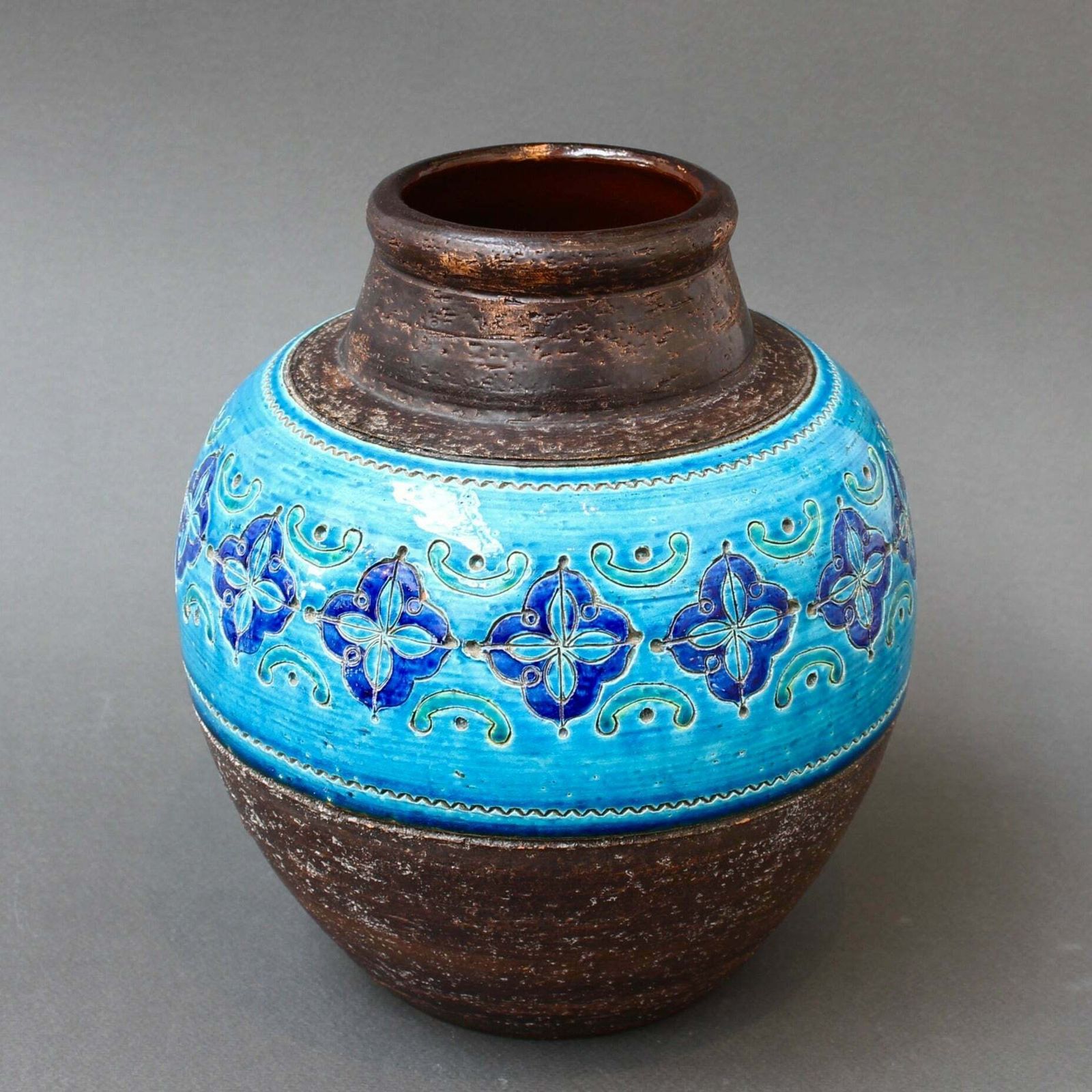 Mid Century Italian Ceramic Vase By Aldo Londi For Bitossi   'Arabesque' (Circa 1960s)