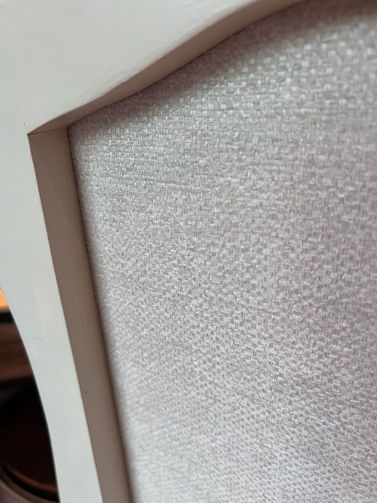 photo furniture Carved Wood And Upholstery Dining Chair