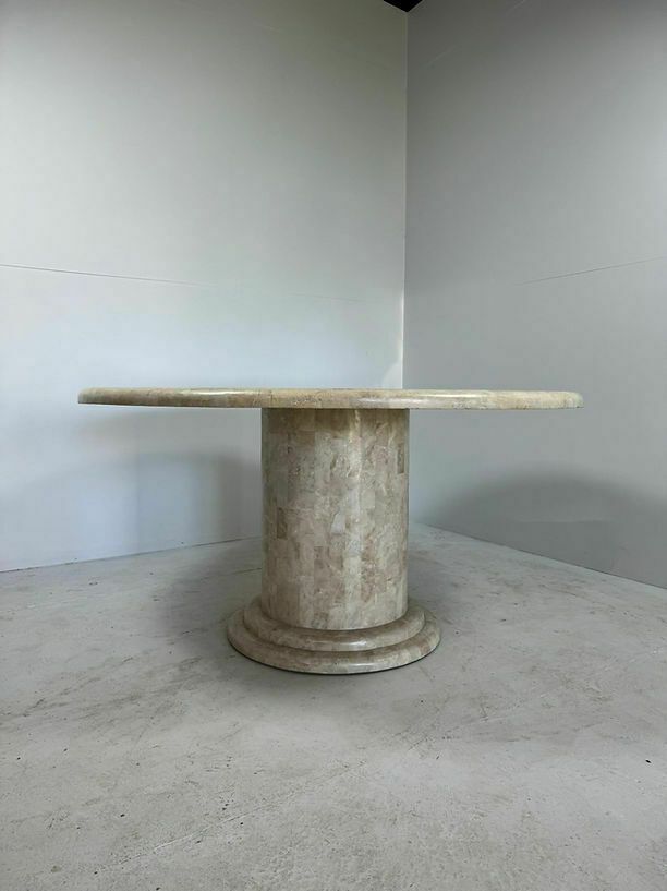 Mid Century Ronde Eettafel Van Gemosaiekt Steen En Messing photo Meubels