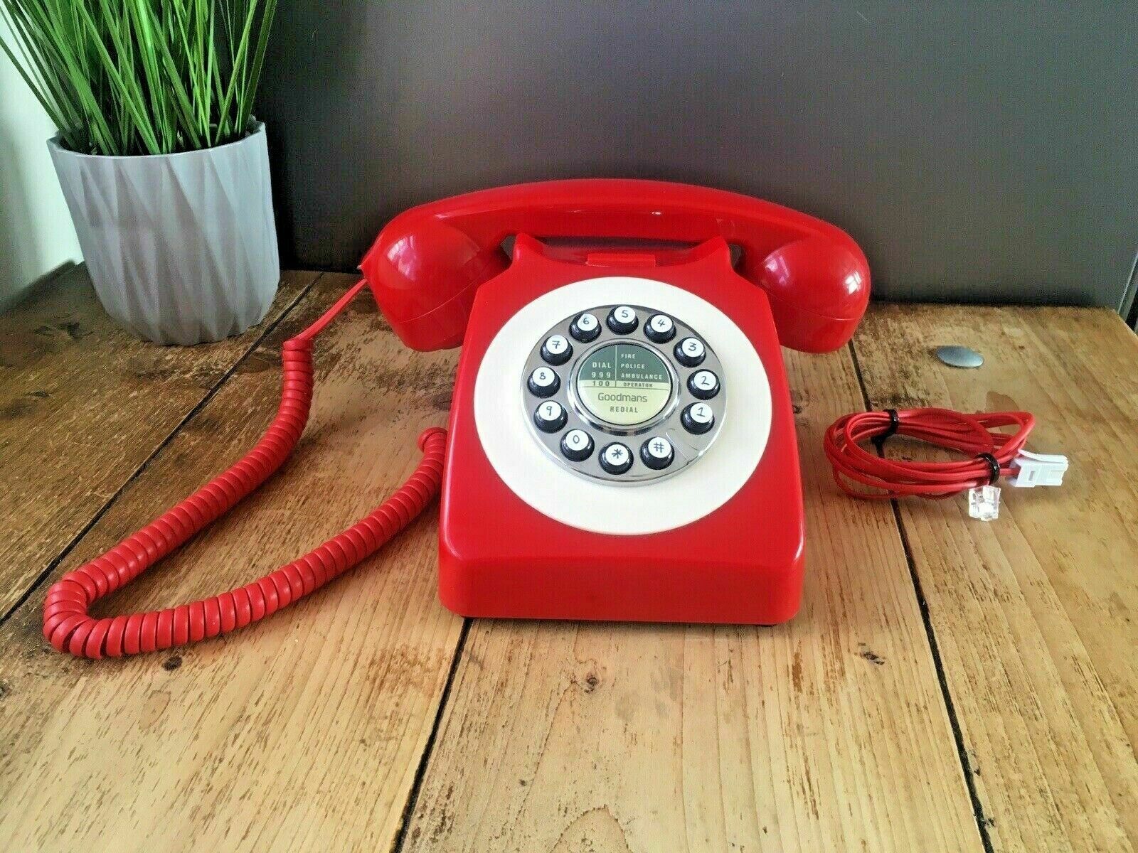 Retro Goodmans Redial Red Desk Phone Dial Landline Corded 746 Series Telephone