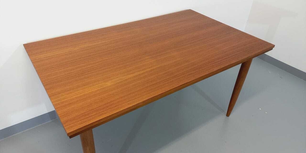 photo vinterior Table rectangulaire scandinave en teck