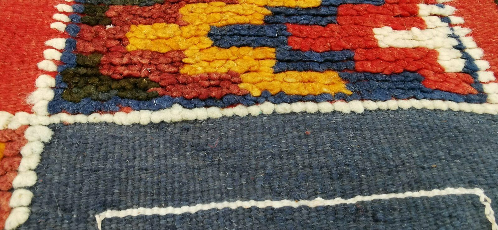 R581  Colourful Tribal Handmade Moroccan Rug. Medium Berber Carpet photo vintage