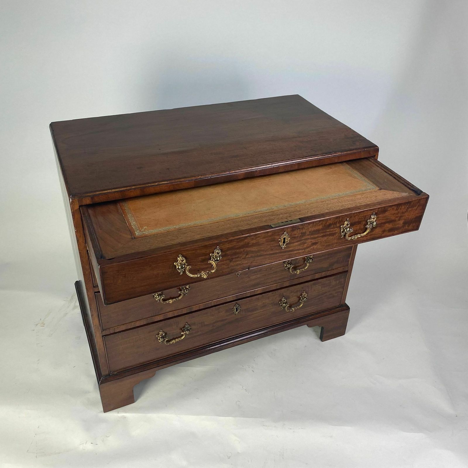 Small Chippendale Period Mahogany Chest Of Drawers photo Furniture