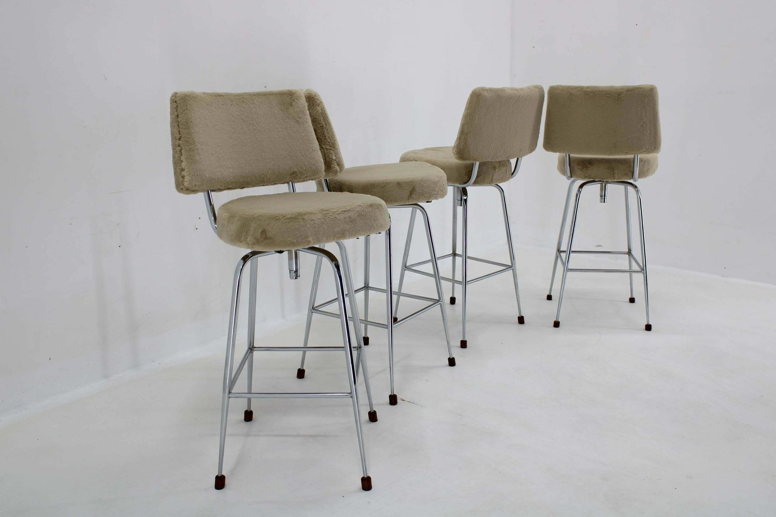1960s Set Of Four Restored Bar Chairs, Czechoslovakia photo vintage