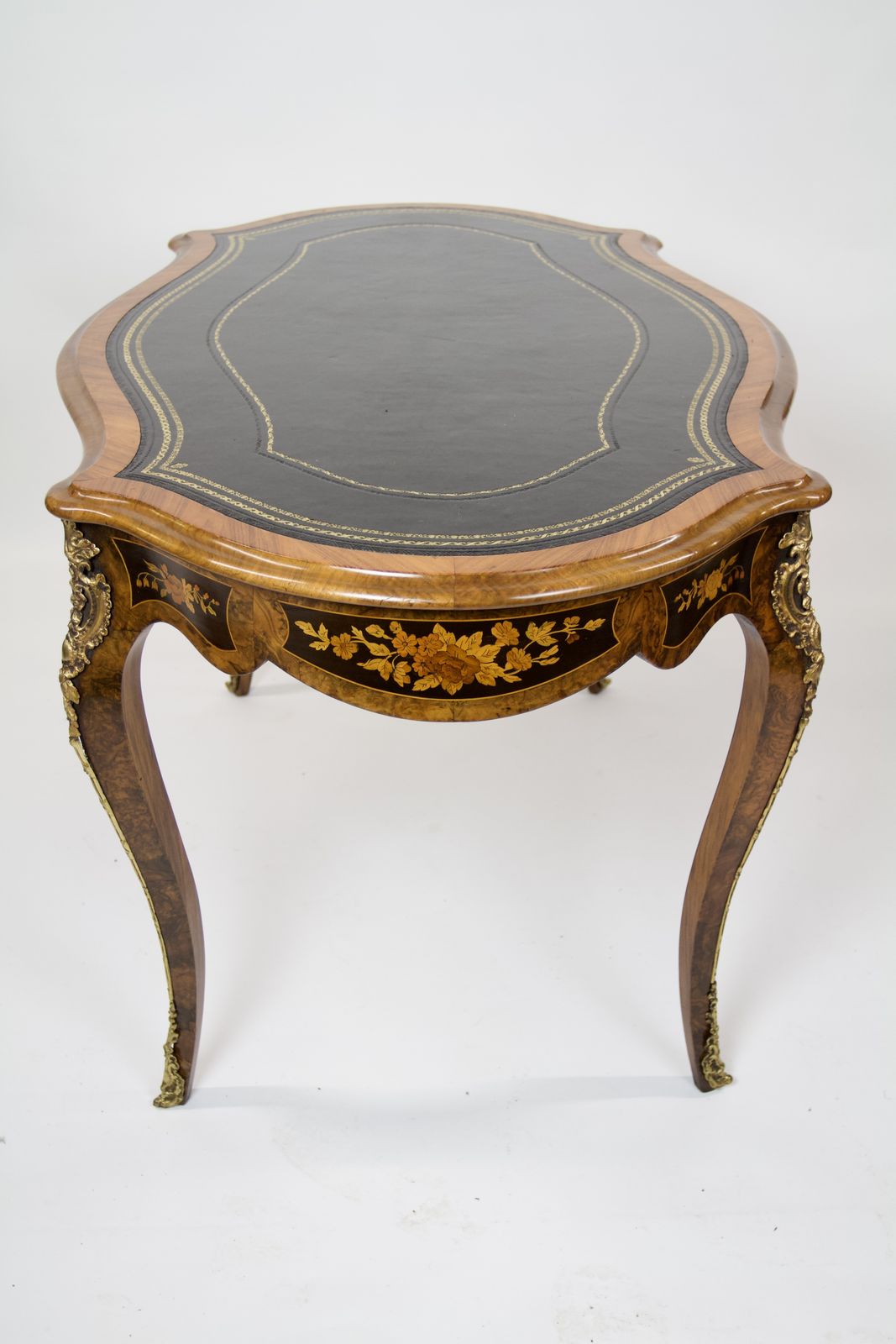Fine C19th  French Kingwood & Marquetry Bureau Plat photo Furniture