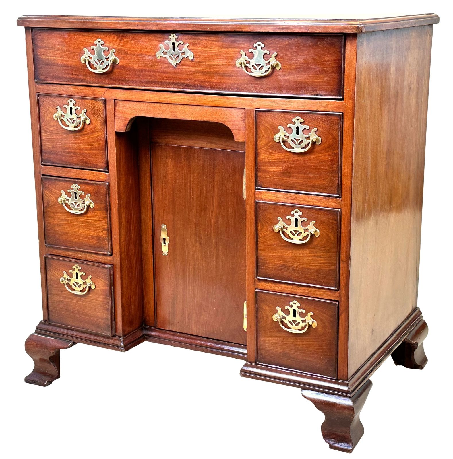 Georgian Mahogany Kneehole Desk (England, Circa 1770)