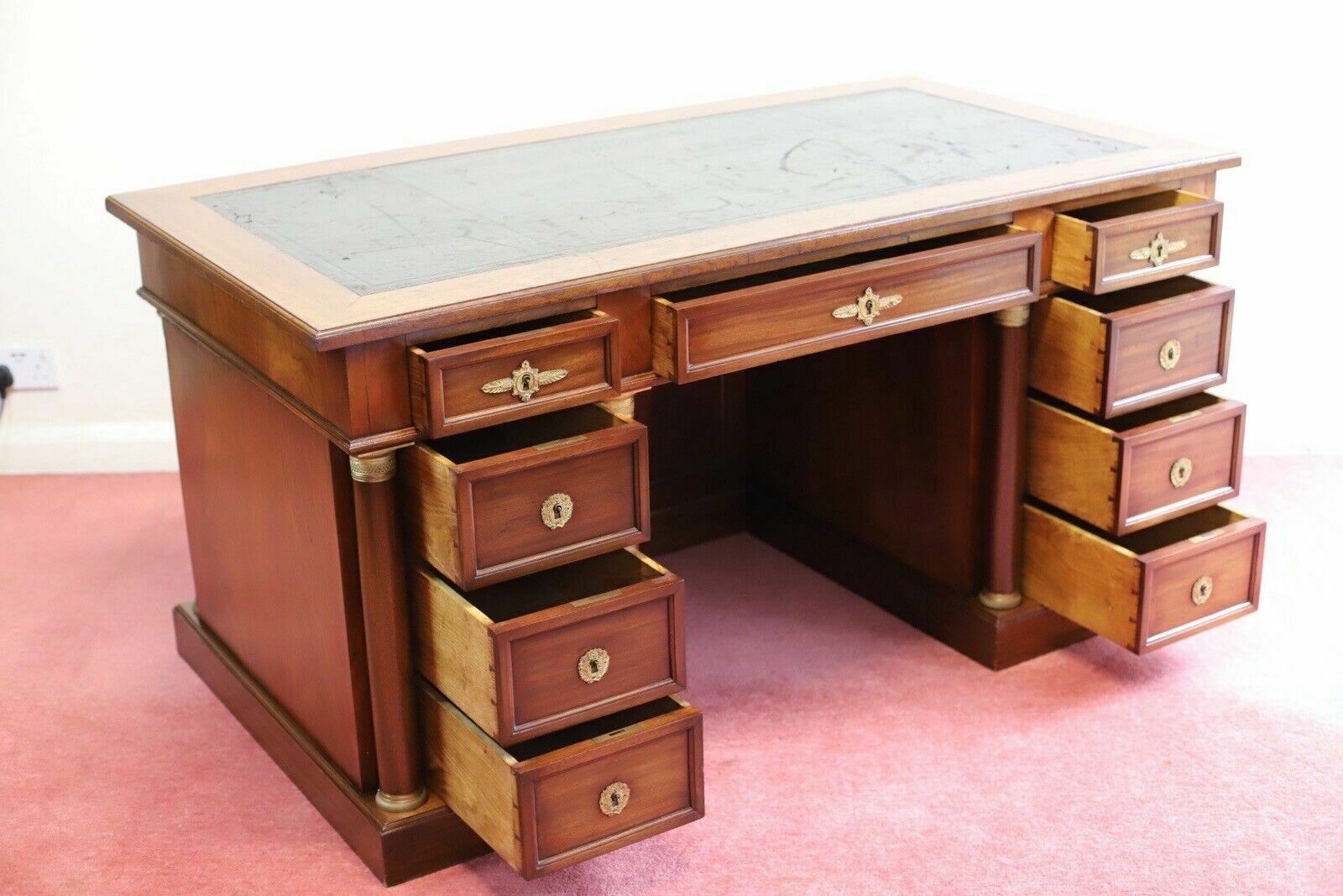 photo vintage Fine French Empire Style Mahogany Twin Pedestal Desk