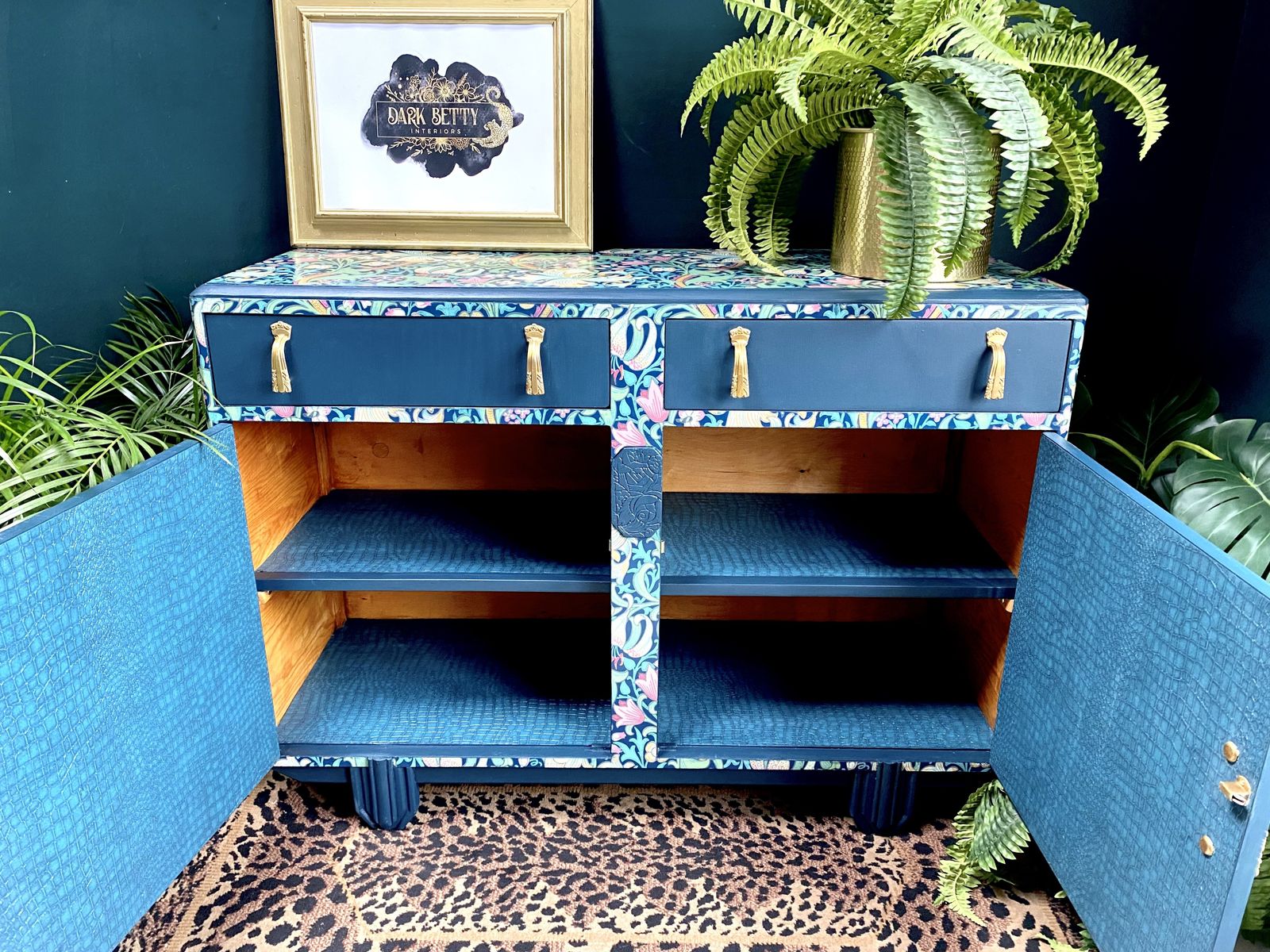 Upcycled, Vintage, Art Deco , 1950s Sideboard, Tv Unit , William Morris Print , Living Room, Dining Room Storage. photo vinterior