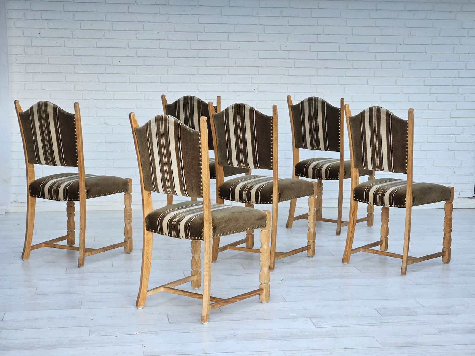 photo furniture 1970s, Set 6 Pcs Of Danish Dinning Chairs, Original Good Condition.