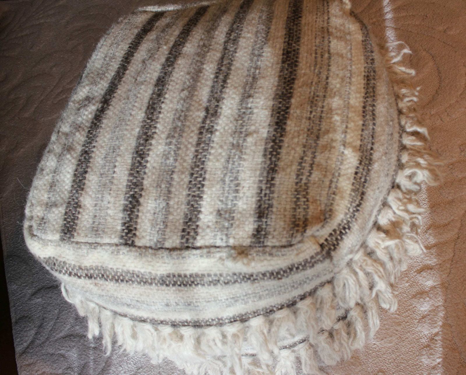 Beige Wool Pouf With Tassels, Square Ottoman, Foot Chair Comfortable Living Room Furniture photo 171.0