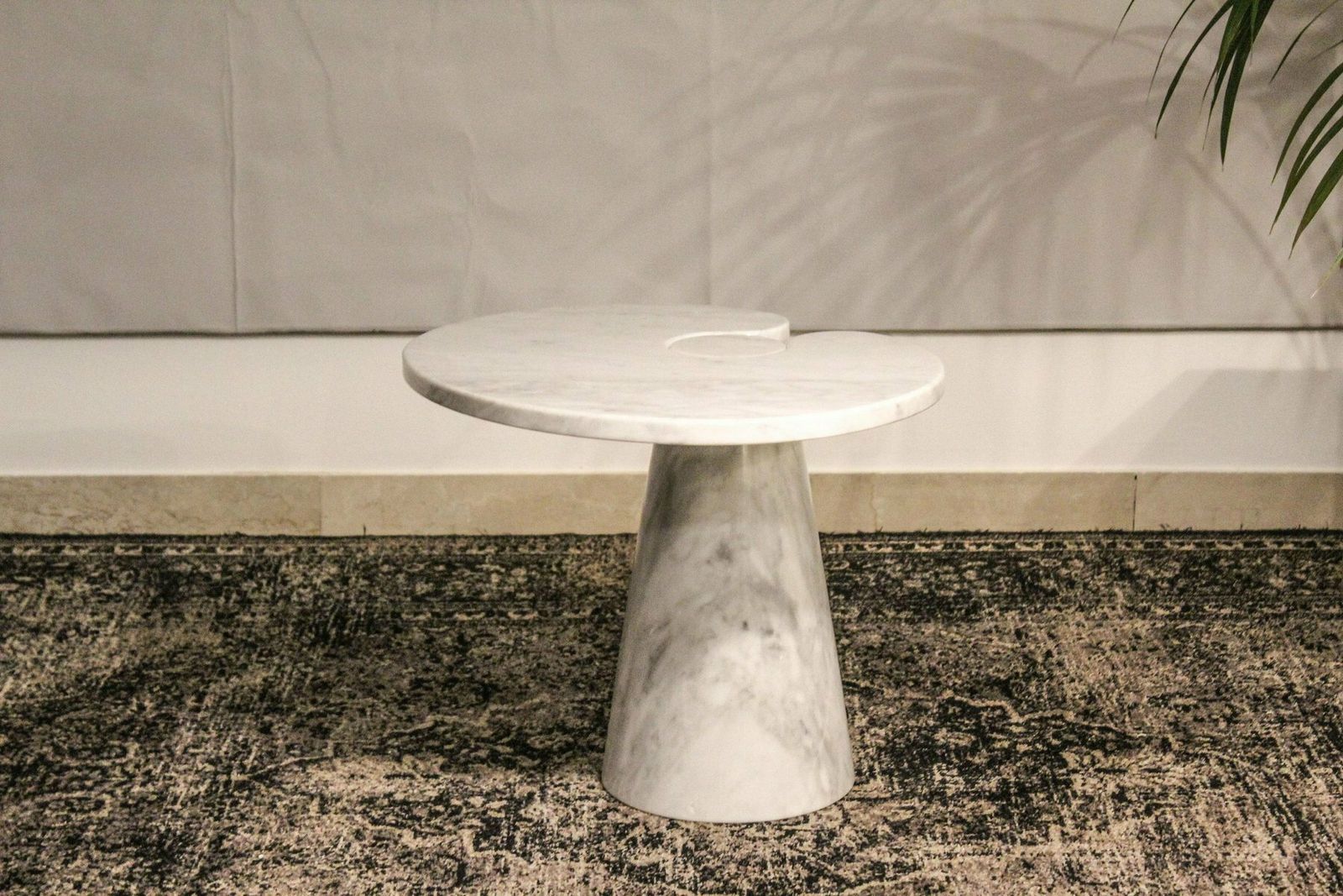 photo furniture Italian White Carrara Marble Eros Coffee Table By Angelo Mangiarotti, 1970s, Set Of 2