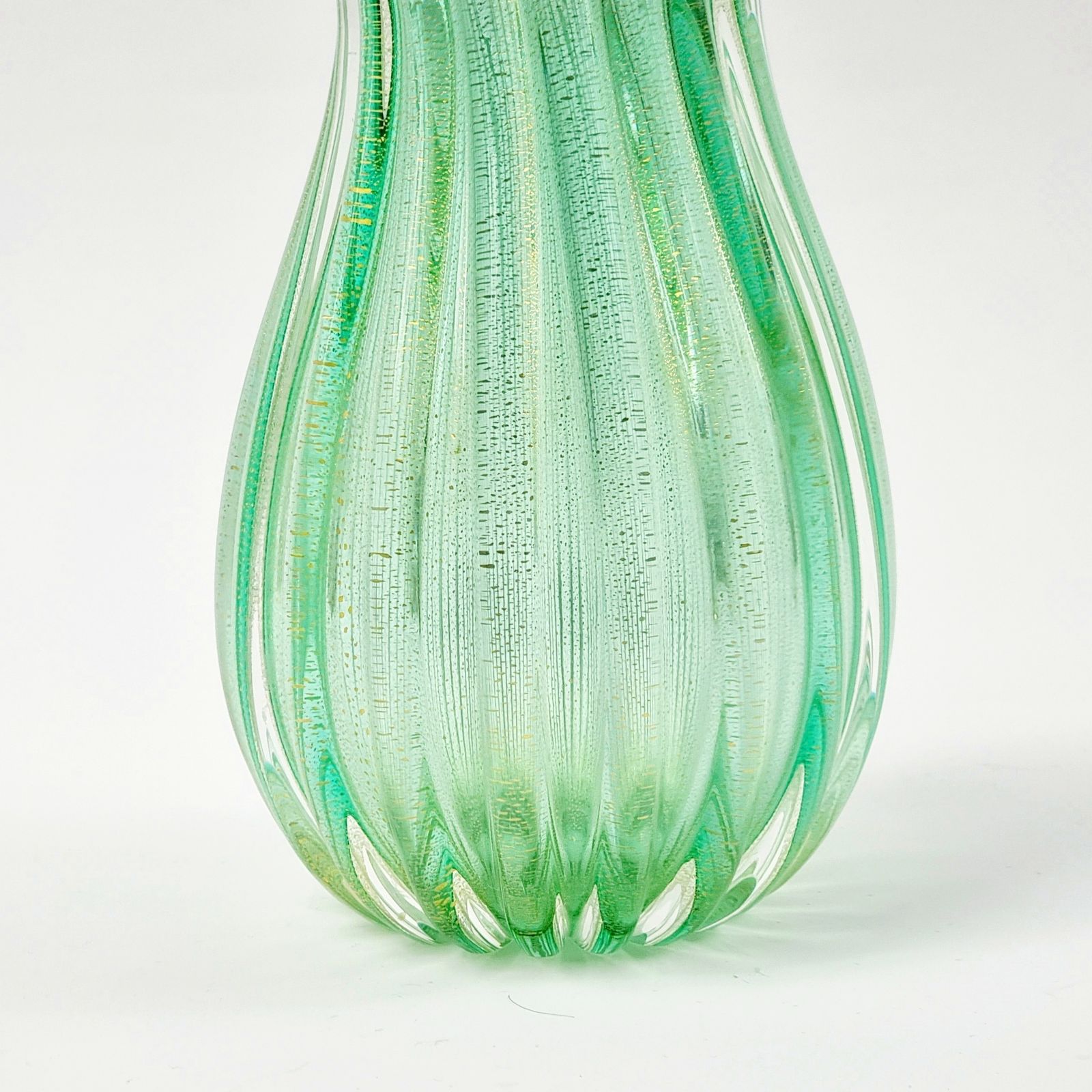 Mid Century Ribbed Murano Glass Vase By Archimede Seguso For Seguso Vetri D'arte, Italy, 1950s photo 520.0