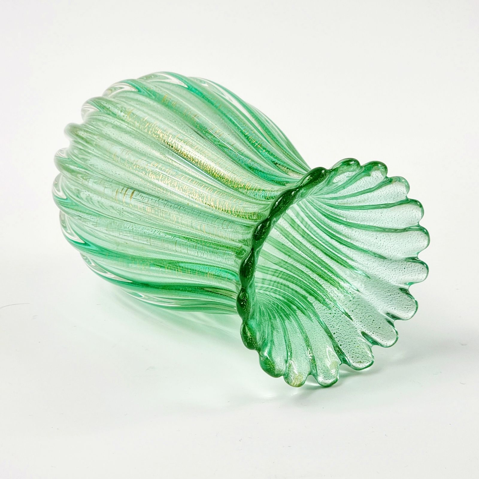 Mid Century Ribbed Murano Glass Vase By Archimede Seguso For Seguso Vetri D'arte, Italy, 1950s photo buy