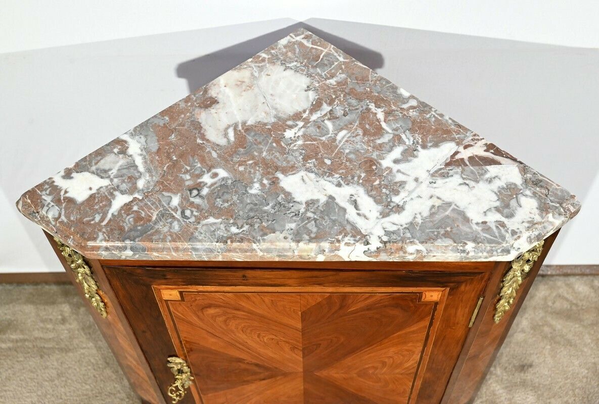 Pair Of Corner Cabinets In Precious Wood, Louis XV/Louis XVI Transition Period – 2nd Part 18th Century photo 4983.87096731