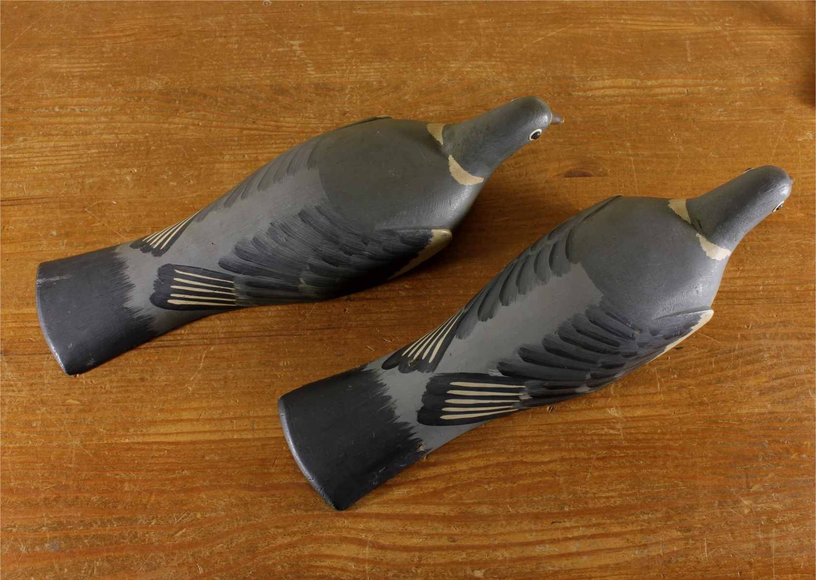 photo vinterior Two Wooden Decoy Pigeons. Ted Grace English Folk Art Birds. 1950's.