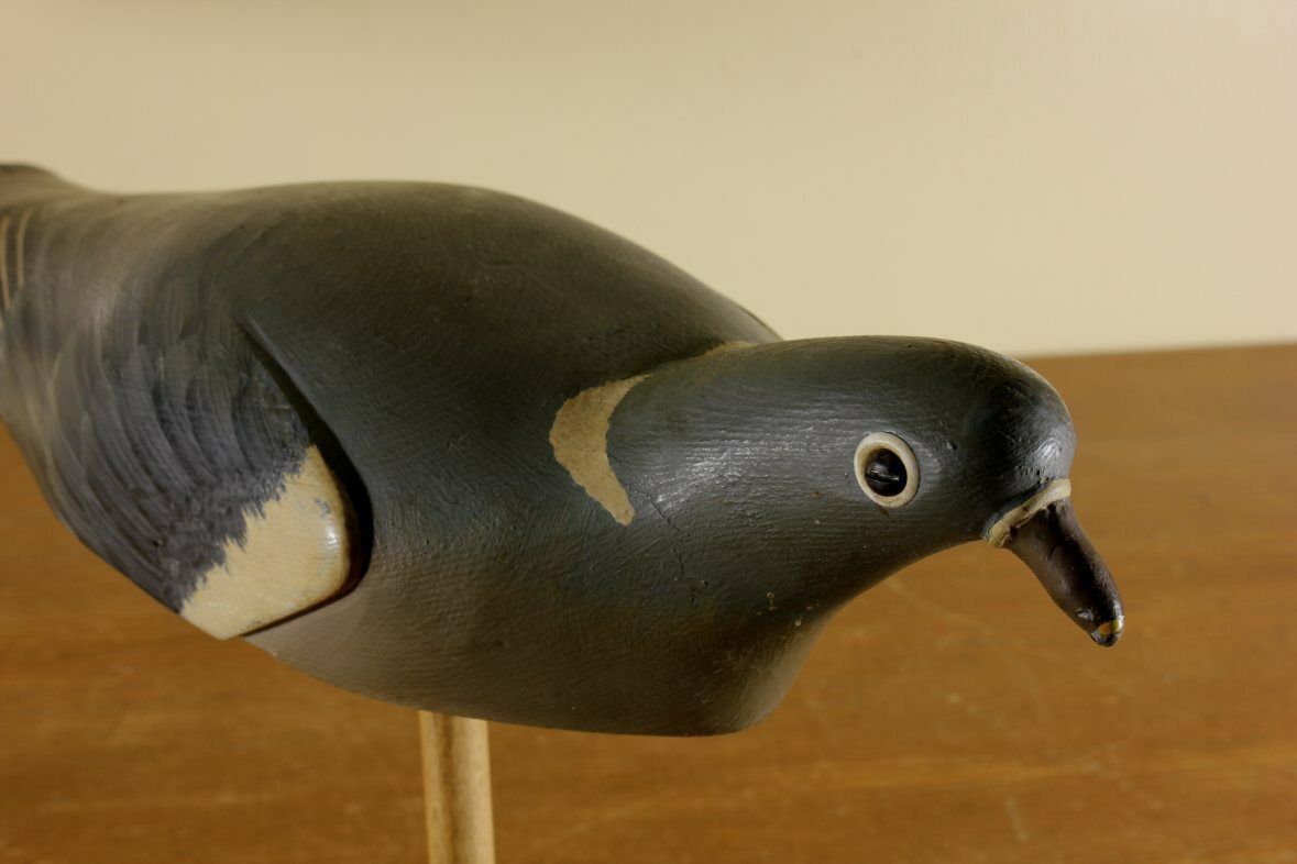 photo vintage Two Wooden Decoy Pigeons. Ted Grace English Folk Art Birds. 1950's.