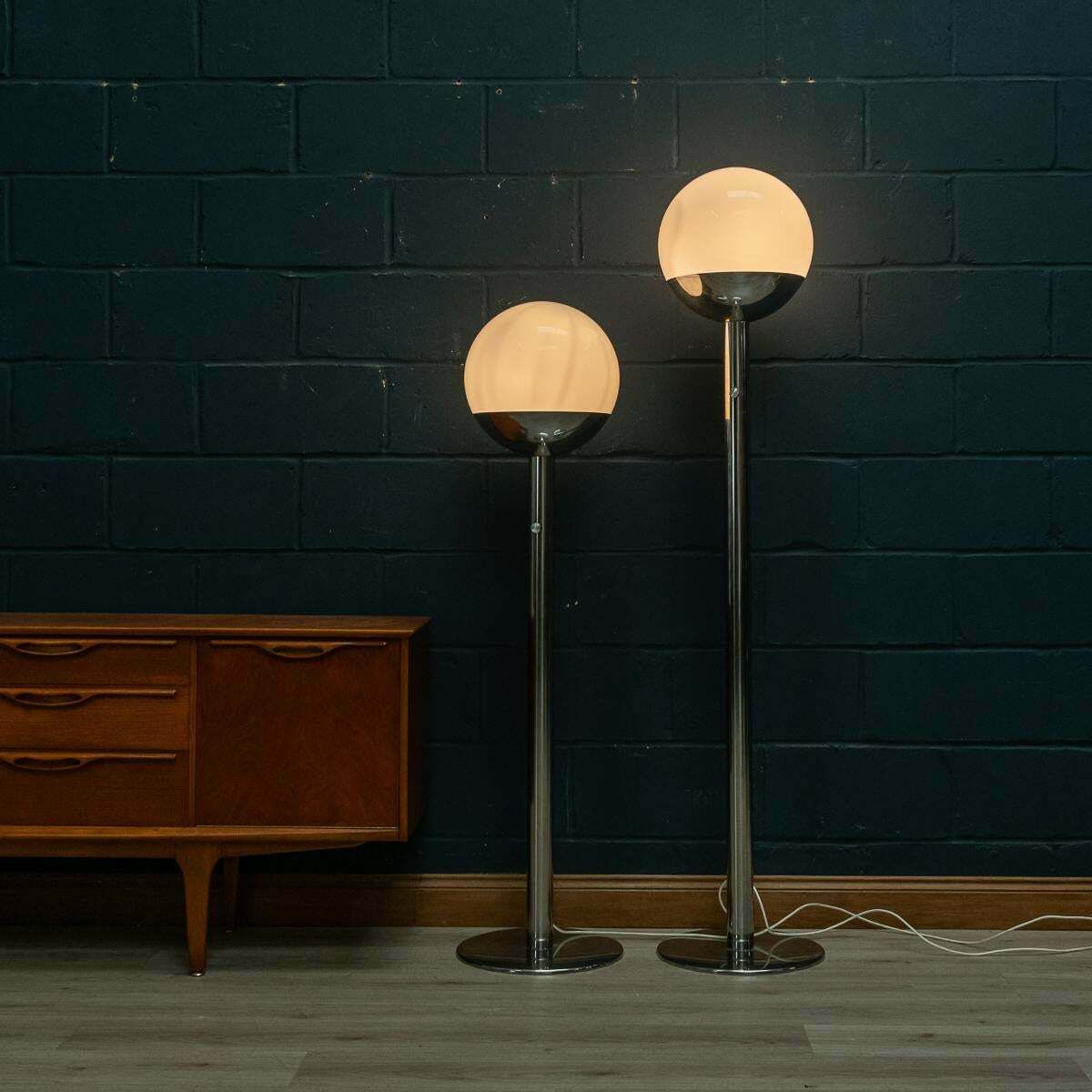 Graduated Pair Of Floor Lamps, Pia Guidetti Crippa For Luci Italia, C.1970 photo for sale