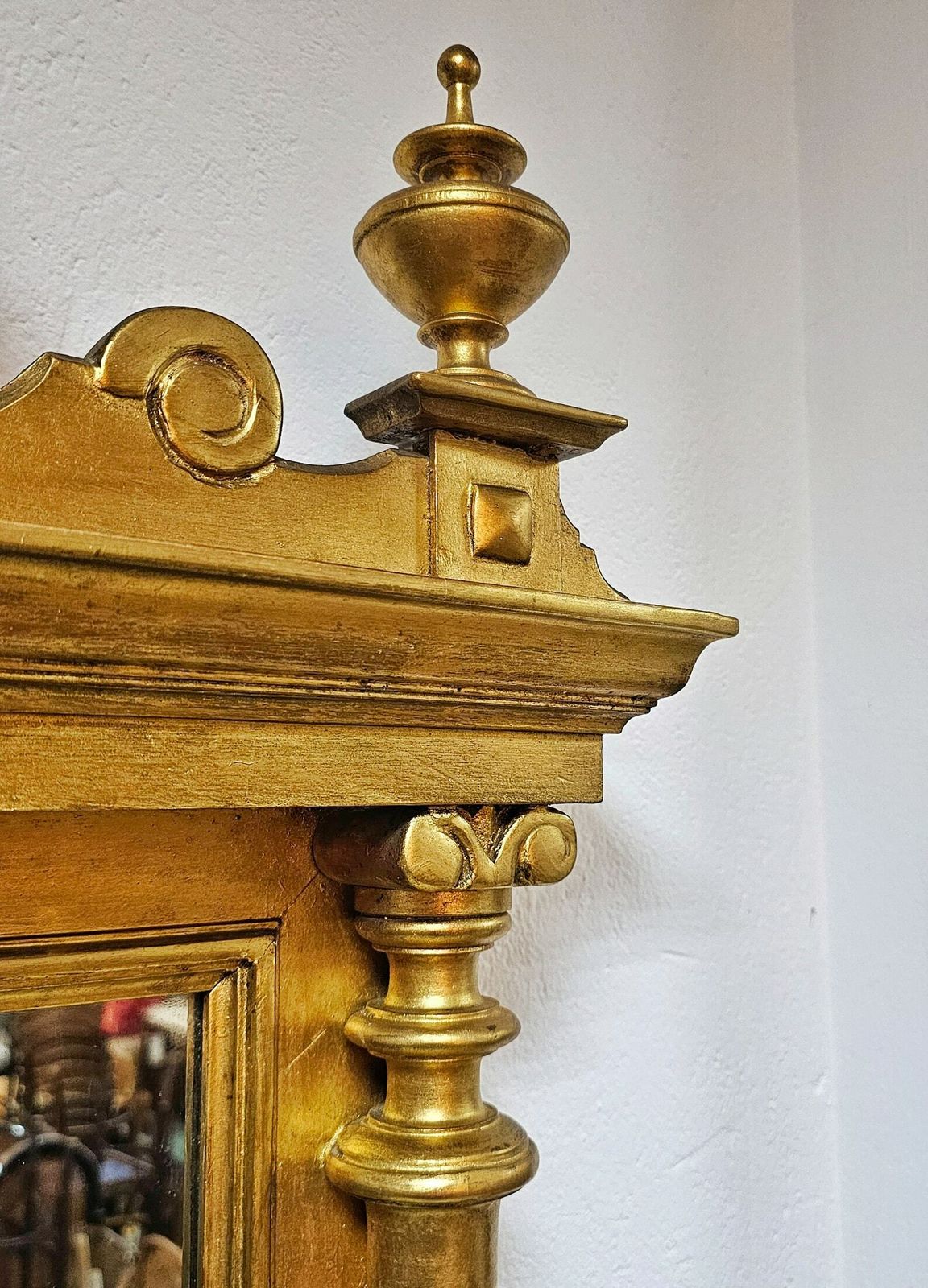 photo furniture Late Victorian Console Table With An Extra Large Mirror Done In Gold Plated Wood With A Marble Top // Made In Austria In 1880s