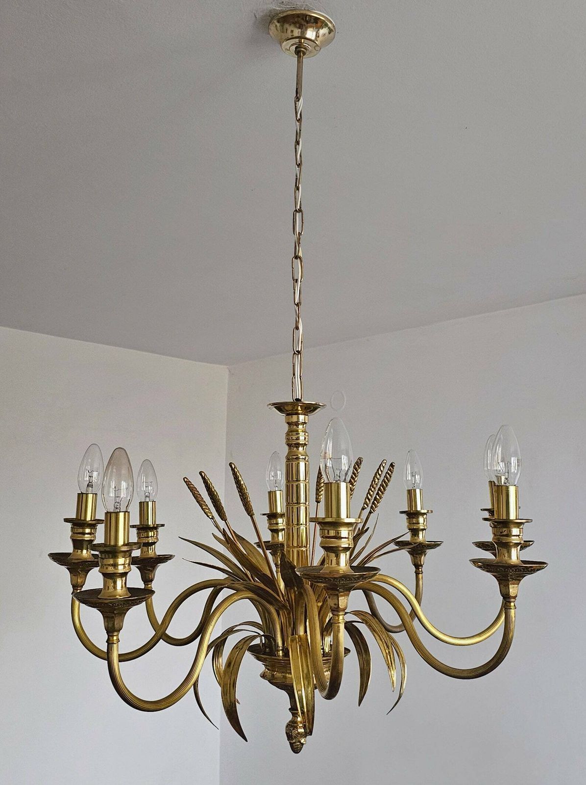 Large Hollywood Regency 8 Arm Chandelier With Golden Ears Of Wheat // Made In France In 1970s