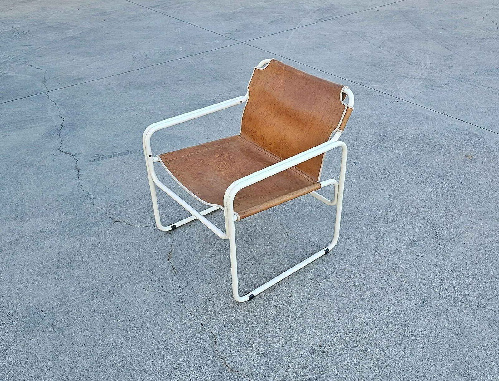 photo for sale Pair Of Bauhaus Style Tubular Easy Chairs In Cognac Leather By Jox Interni // Made In The Netherlands In 1970s